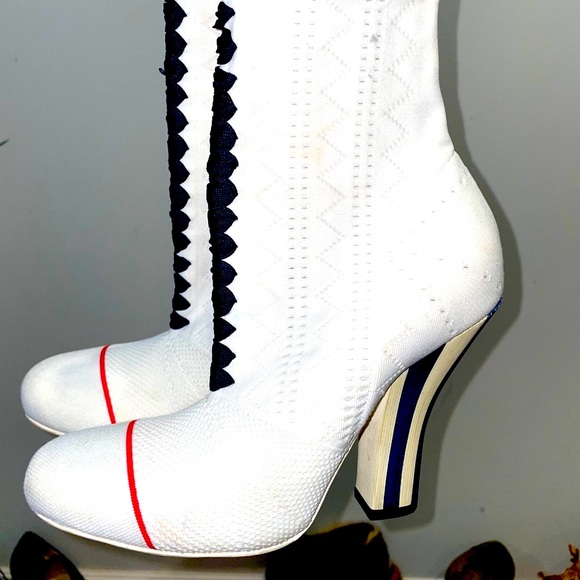 Fendi ROCKABOO RUNWAY stretch sock !! SALE! - Picture 11 of 12